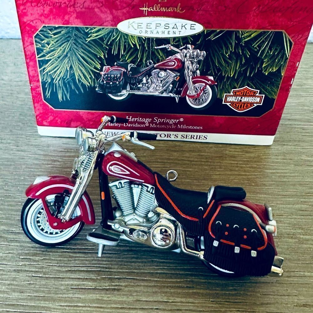 Hallmark Harley Davidson Motorcycle Heritage Cruiser Christmas Ornament